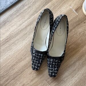Diane Von Furstenberg Black and White Tweed Heels - BANDOLINO inspired